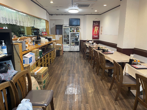 店铺急转，媳妇病了须回国